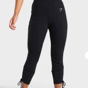 Gymshark Pants - NWT Gymshark Black Ruched High Waist Joggers Gymshark Pants - NWT Gymshark Black Ruched High Waist Joggers